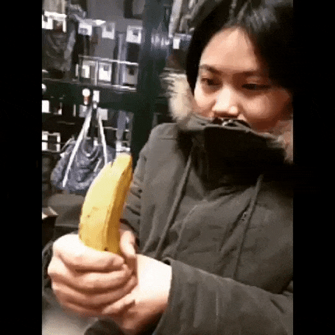 bb-lisi:The fact that peeling a banana is something that will genuinely arouse males is really all y