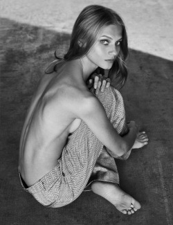 flashesofmagnesium:  Anna Selezneva by Hasse