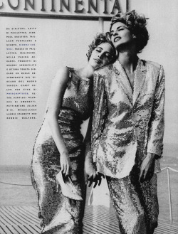 christy-turlington:  Christy Turlington &amp; Linda Evangelista in “The Sisters” by Ellen von Unwerth for Vogue Italia, August 1990.