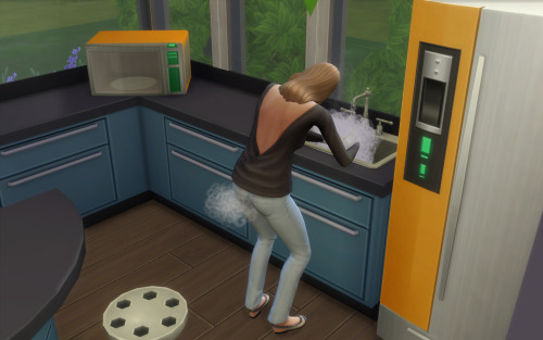 simsgonewrong:  Washing the dishes, and this keeps happening to this Sim only…