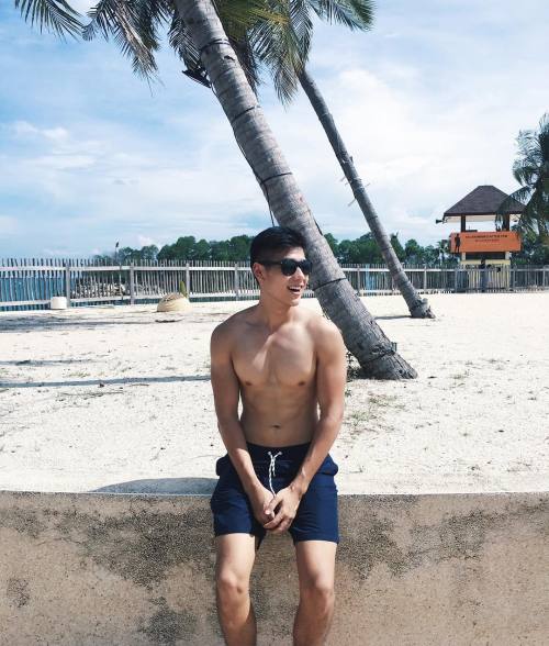 sgyoungboys: hotsingaporeboys: Glen &lt;3