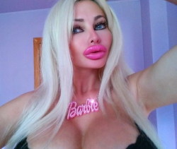 plastic-lover:  bimbosybarbies:  Victoria Wild   A proper role model for aspiring bimbo girls