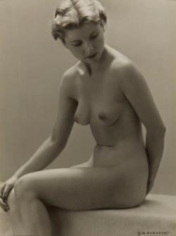 Jean-Marie Auradon Nude