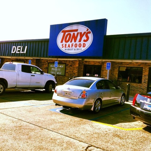 goldiegood:  #tonys #Seafood  #BatonRouge #Louisiana #Food (at Tony’s Seafood Market & Deli)