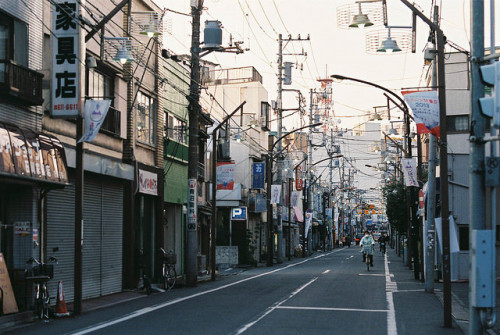 novemberschopin: 商店街 by sabamiso on Flickr.