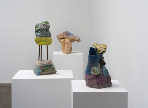 Hard and Soft: Lynda Benglis, Hilary Harnischfeger, Rebecca Manson, Arlene Shechet at ACME. Los Ange