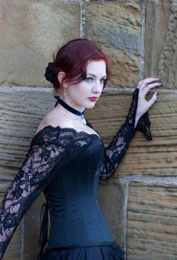 victorian-goth:  Victorian goth http://victorian-goth.tumblr.com/