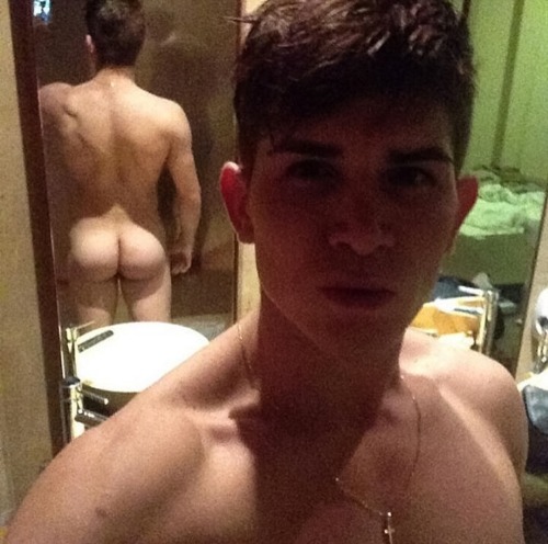 sprinkledpeen: Follow @billaanderson on Instagram  