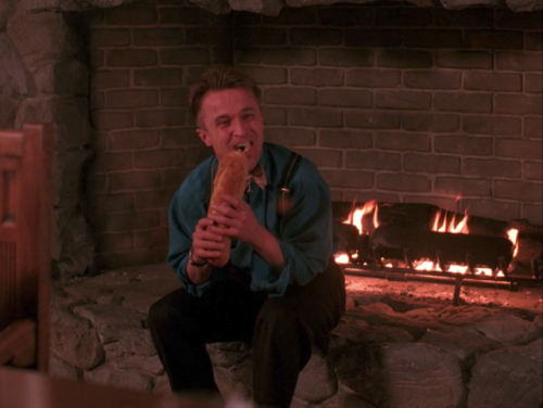 brand-upon-the-brain: Twin Peaks: S01 E03 “Zen or the Skill to Catch a Killer” (Dav