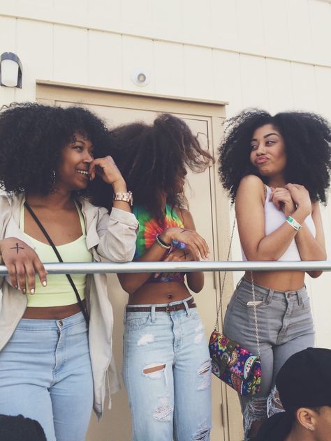 naturalhairqueens:SQUAD GOALS AF!