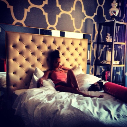 kleoxpatra:  xo