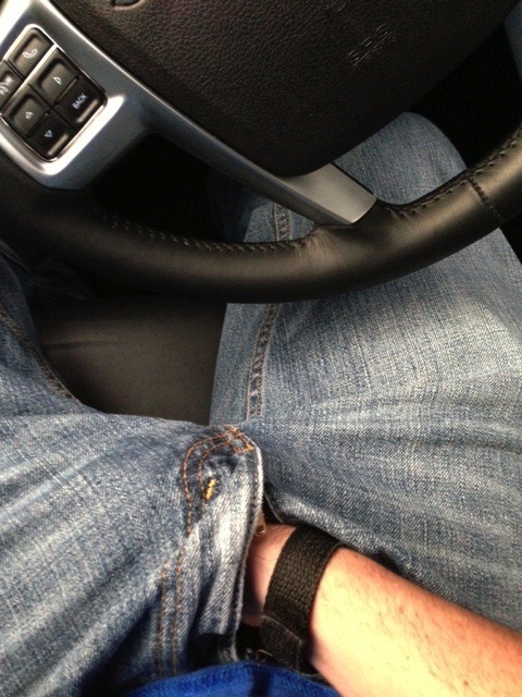 Long ass drives can be so boring… porn pictures