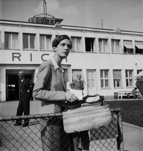 vintageeveryday:  25 gorgeous portraits of 1930s tomboys taken by pioneering female photographer Marianne Breslauer.