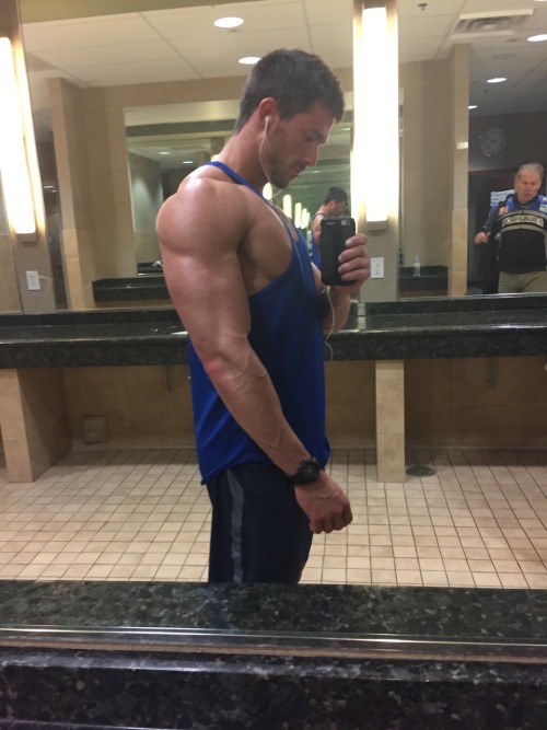 subienick:  jtl4:  Last workout before comp adult photos