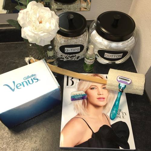 I recently got to test out the Gillette Venus razor for free thanks to @influenster. I&rsquo;m a