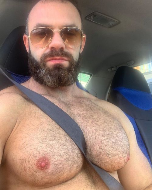 nudedriver: Nipple beast