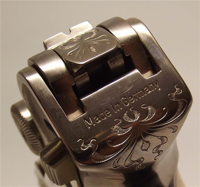 whiskeyandspentbrass:  bolt-carrier-assembly:  I think i just came a little… [source]