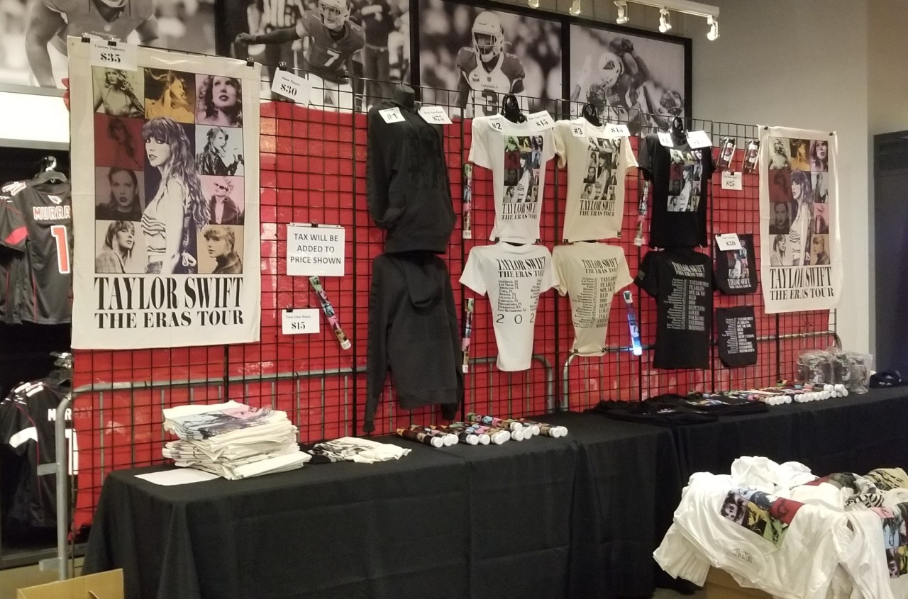 Sneak Peek at Taylor Swift's 'Eras Tour' Chicago Merch — and How Much it  Costs – NBC Chicago