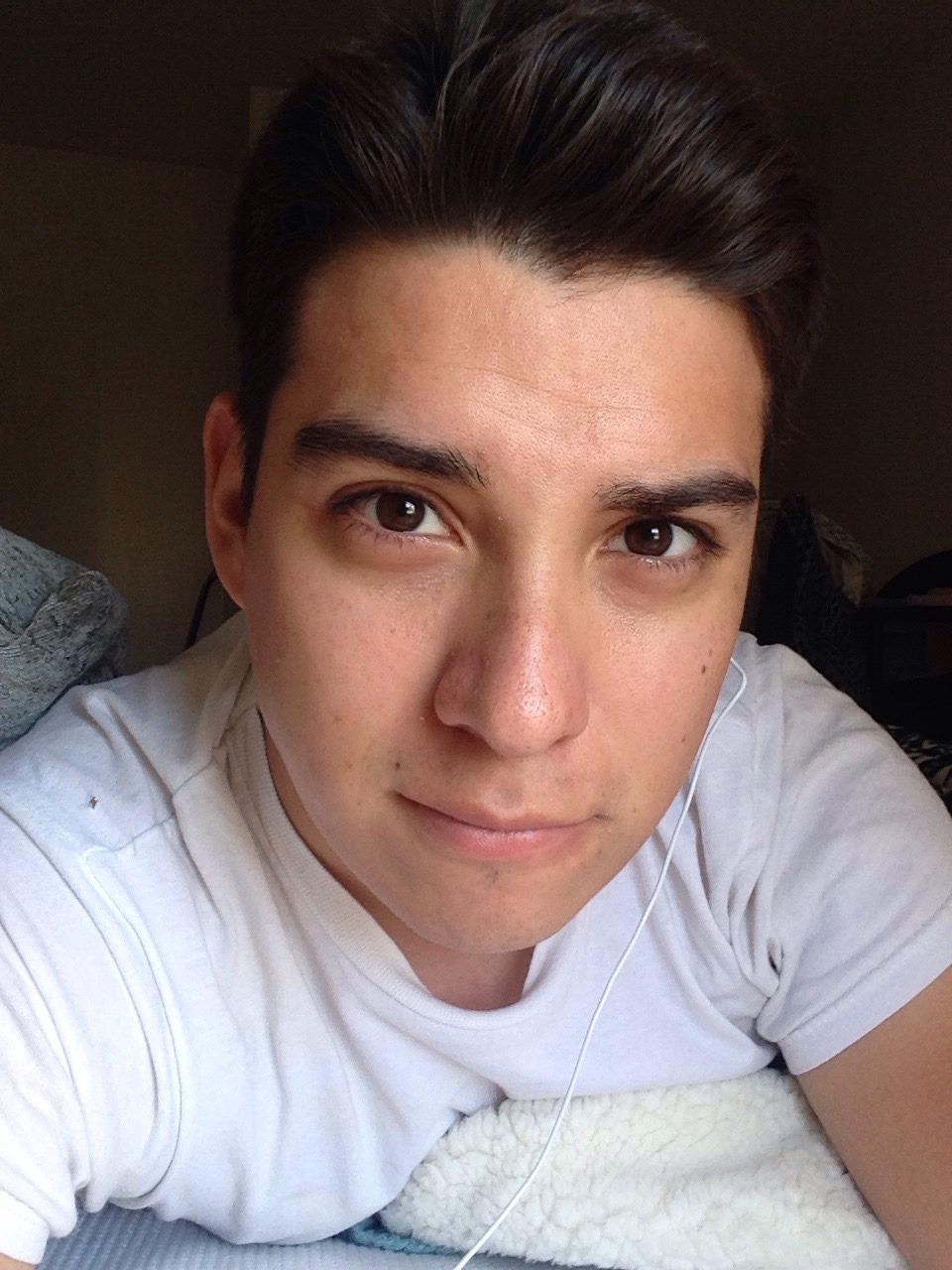 gaymerlag:  Feeling lazy today 👍🏼