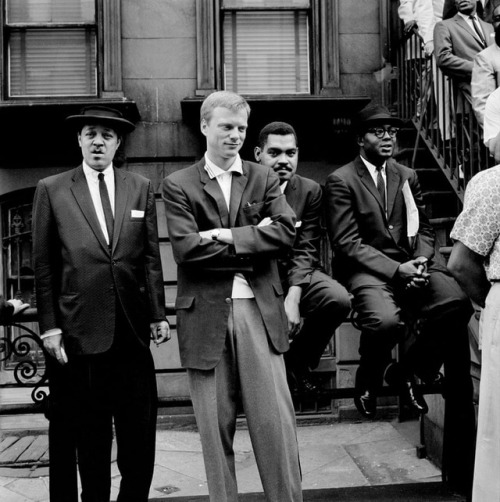 themaninthegreenshirt: A Great Day in Harlem: behind Art Kane’s classic 1958 jazz photographTh