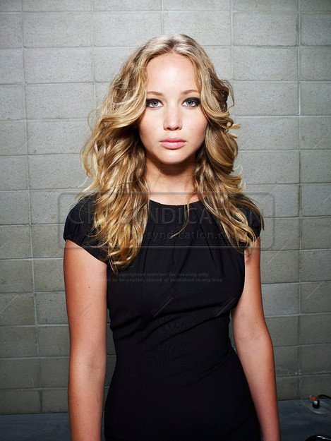 j-lawperfection: New/old outtakes of Jennifer Lawrence’s shoot for Movieline (2008) (x)