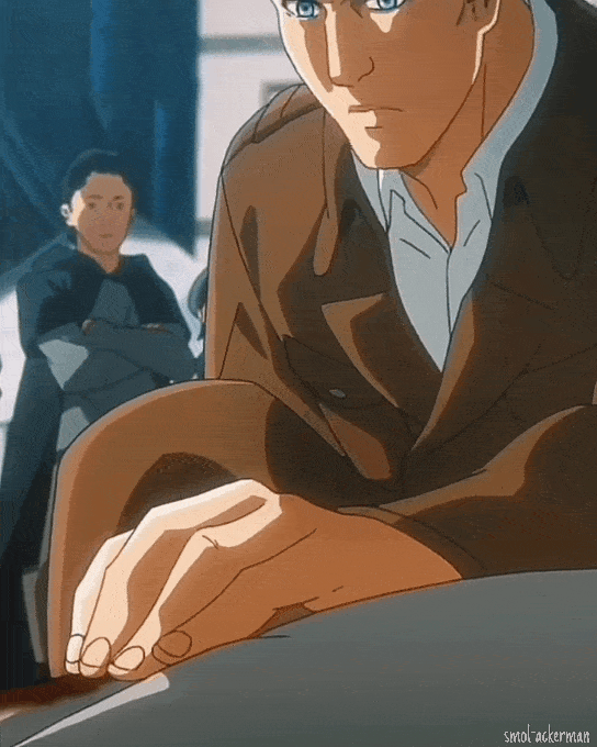 Erwin Smith Gifs