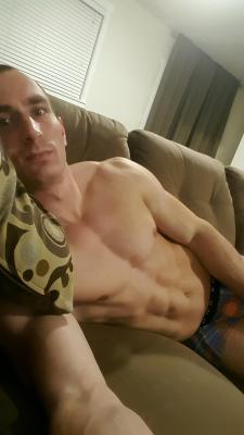 lifewithhunks:  Hunks, Porn , Amateurs, Swimmers, Spy, Muscle, Bulges, Lycra and Huge Cocks.  http://lifewithhunks.tumblr.com/