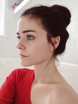 ixnay-on-the-oddk:  Freckles galore