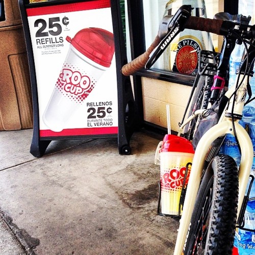 ahhyea777: Commute for my 25 cent #RooCup refill #adventurebybike #salsafargo #salsacycles #enjoythe