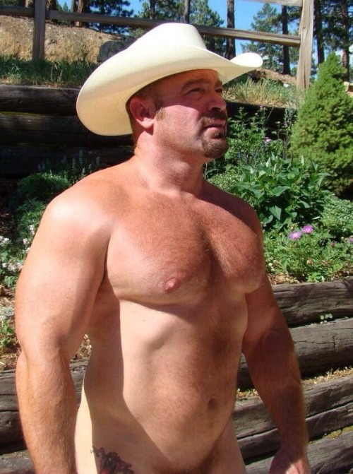matureandruggedmen:  Reblogging some of my favorite stuff from other blogs. If you enjoy what you see, then be sure to check out the blog that originally posted it!  If you love hot XXX videos featuring rugged, rough, butch, burly, macho hairy daddies,