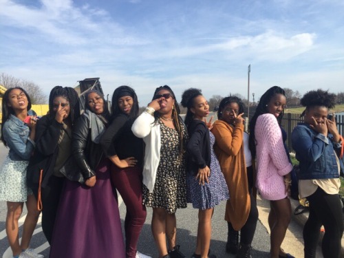 killdemwiththeno:  All that melanin 😍