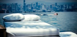 sixpenceee:  This is Singapore’s Skyscraper Infinity Pool and it located 650 feet above ground level. 