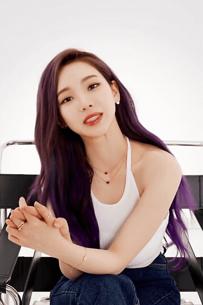 She's So Beautiful // MY HAPPY HEARTS : Aespa Chopard
