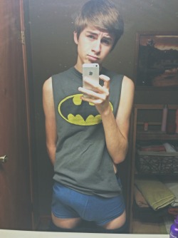 ethan-us:  My turn to be robin ^ ^