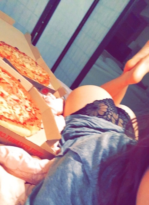 XXX softcore-sass:One time I ordered two pizzas photo