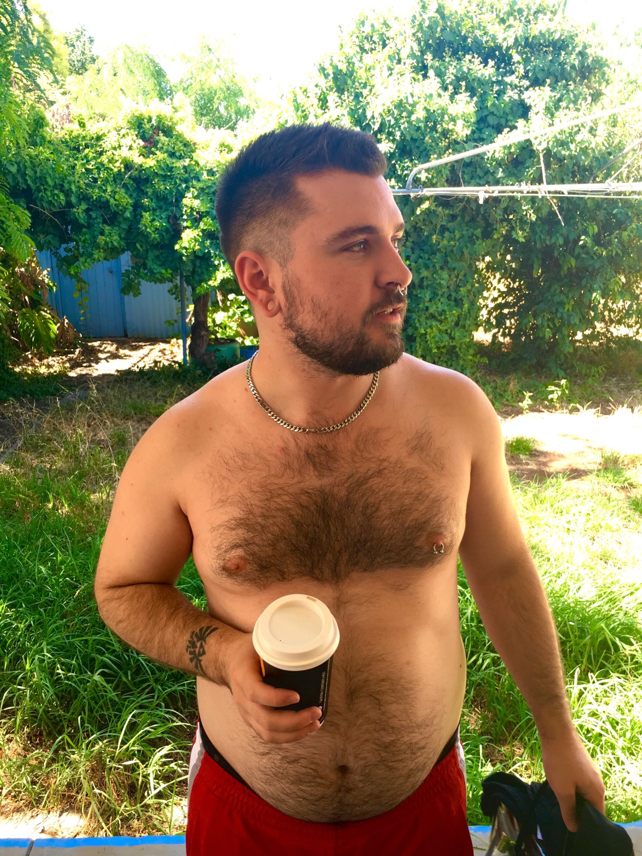 hordebylush:  tenterflex:  the-iron-cub:  the-iron-cub:  Have another, more heavily