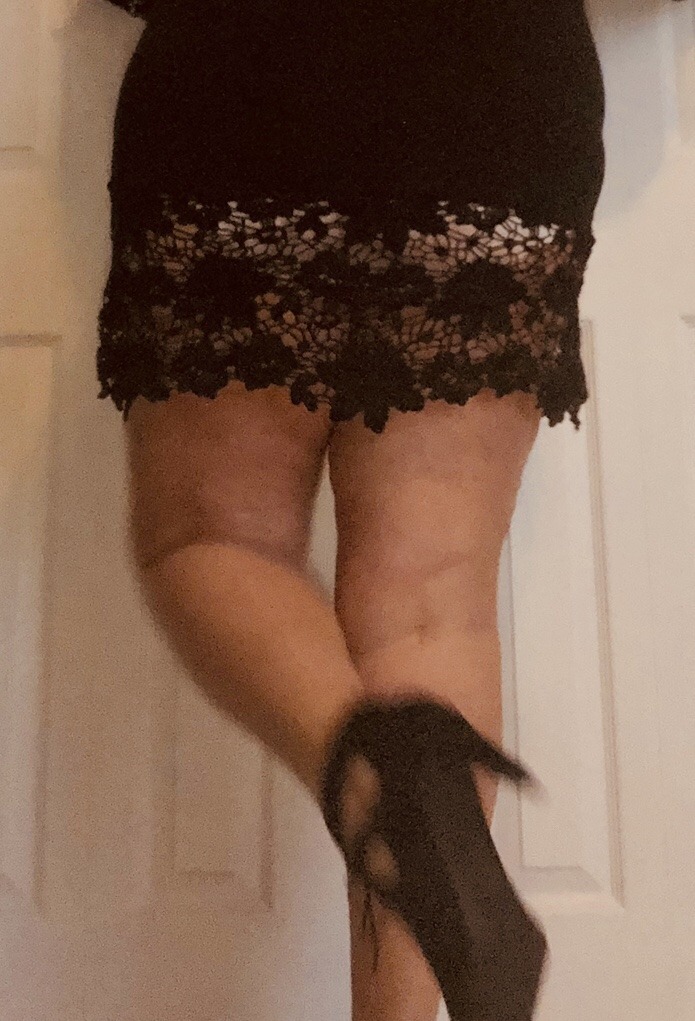 curiouswinekitten2:  I was looking at the pictures I took yesterday.  I’m really