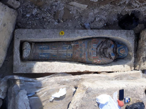 justinejoli:grandegyptianmuseum:2500 year old mummies uncovered in DahshurAn Egyptian archaeological