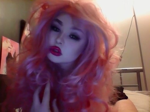 jinkxalicious:  *is a fuckin hot mess* 