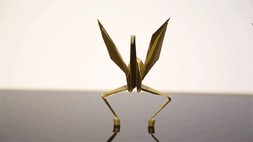 quillusquillus:itscolossal:Watch: A Flock of Synchronized Dancing Origami Cranes on an Electromagnet
