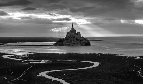 fiach-dubh:  Mont Saint Michel, Normandy, France. 
