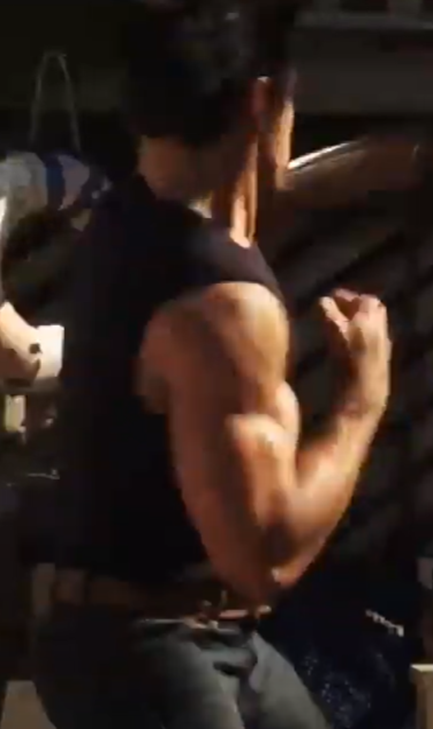 Manu Bennett