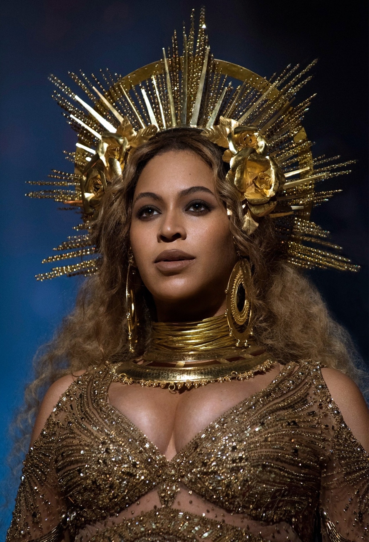 beyhive1992: Heavenly Bodies: Fashion And The Catholic Imagination