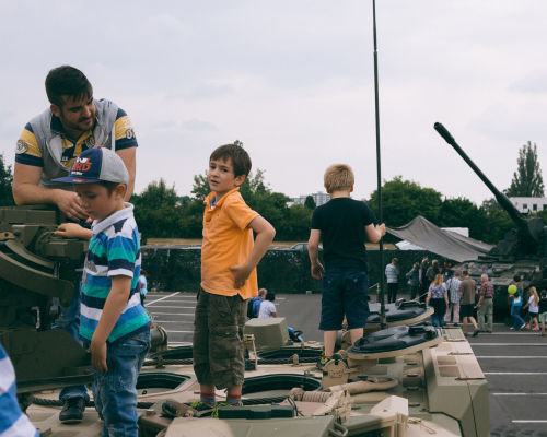 Tag der Bundeswehr. 2015 Hannover - Part 1Kriegspropaganda / Still wondering why kids enjoy playing 