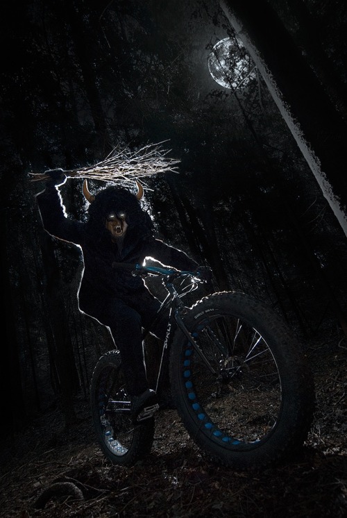 meinemamamosht:  from fat-bike.com/2013/06/krampus-contest-winners/