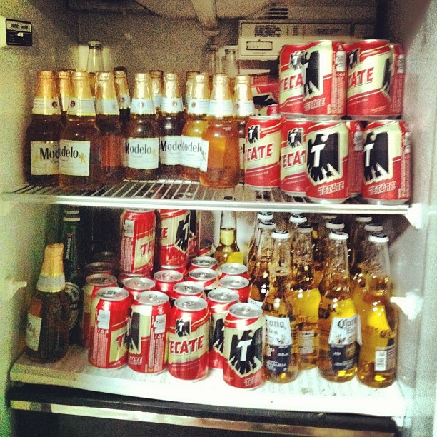 me-la-pelas:  THIS IS OBVIOUSLY A MEXICANS FRIDGE 😍😍😍😍😍
