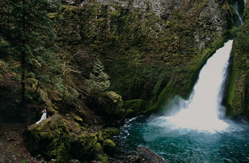 Wahclella Falls in Oregon // Minerva House Photography