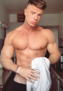 male-tf-control:  “For me, it’s the pump that lingers after the gym. I flex in
