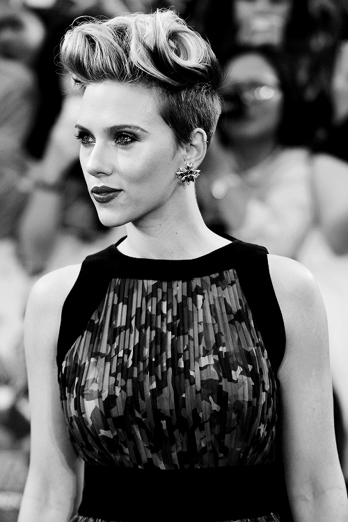 XXX scarjo-daily: Scarlett Johansson attends photo