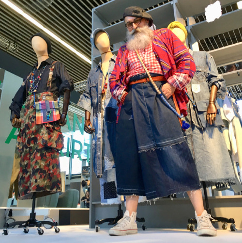 Good memories to @modefabriek Amsterdam ‚dress like a man - wear a skirt‘ Thanks Spike @spikespijker